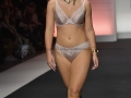 Salon international lingerie Paris 17 janvier 2026 fashion show catwalk the selection CAR_0139